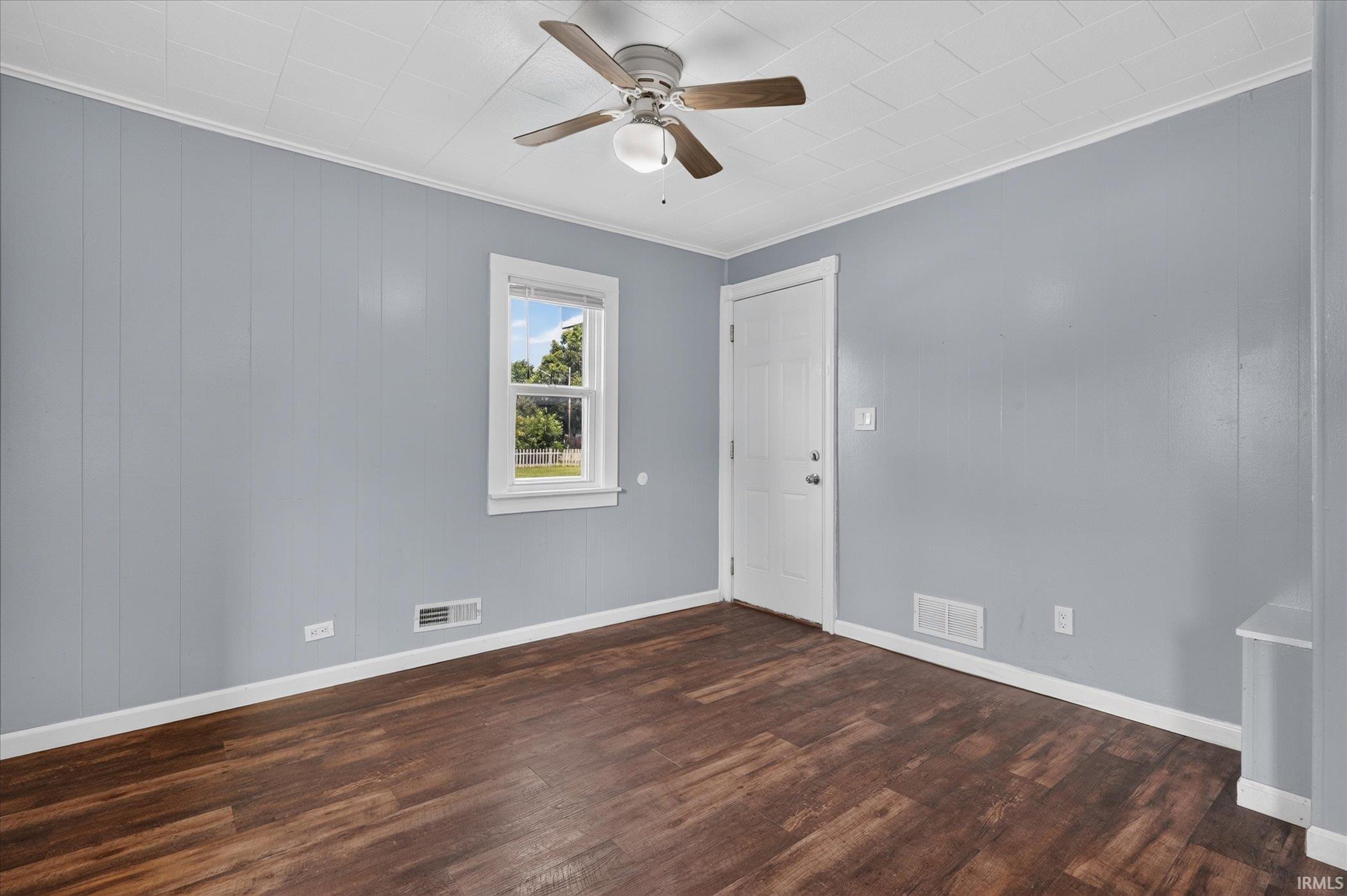 206 Helen Avenue Mishawaka IN 46544