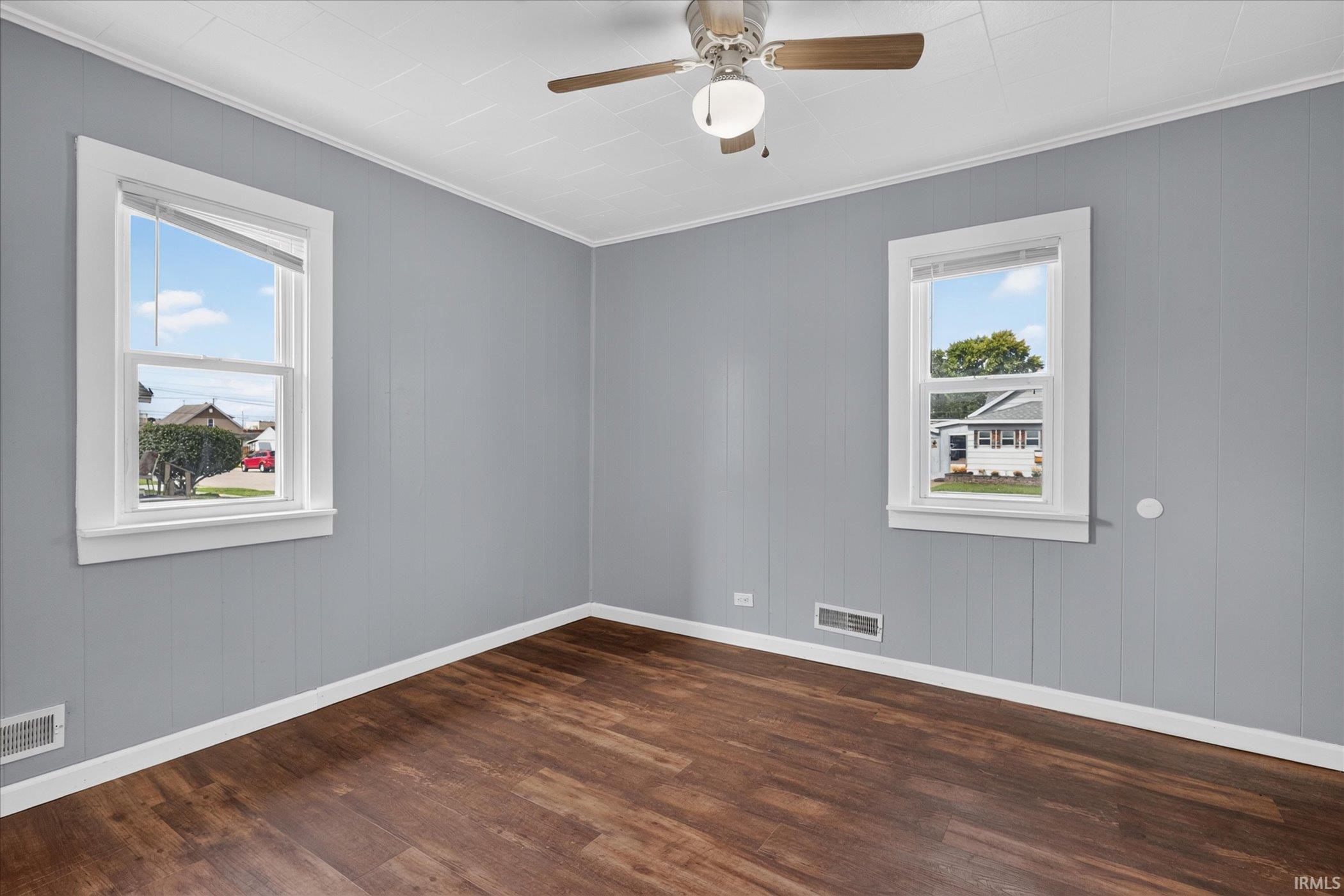 206 Helen Avenue Mishawaka IN 46544