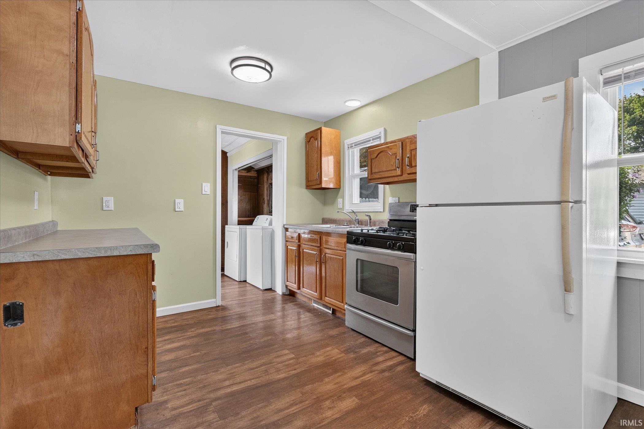 206 Helen Avenue Mishawaka IN 46544