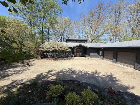 3434 S Ashwood Drive Bloomington IN 47401