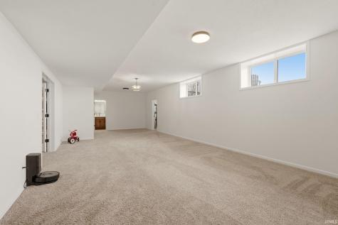 9680 N 220 E Road Roanoke IN 46783
