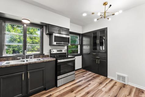 3105 Plaza Drive Fort Wayne IN 46806
