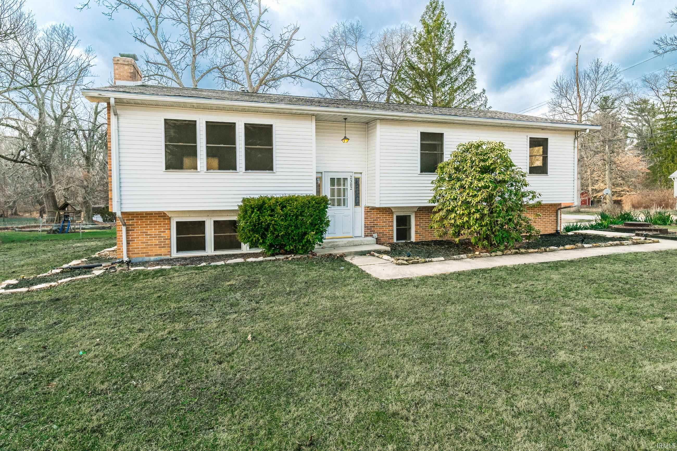 2302 S Curry Pike Bloomington IN 47403