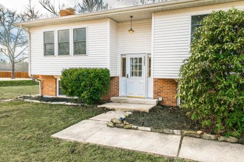 2302 S Curry Pike Bloomington IN 47403