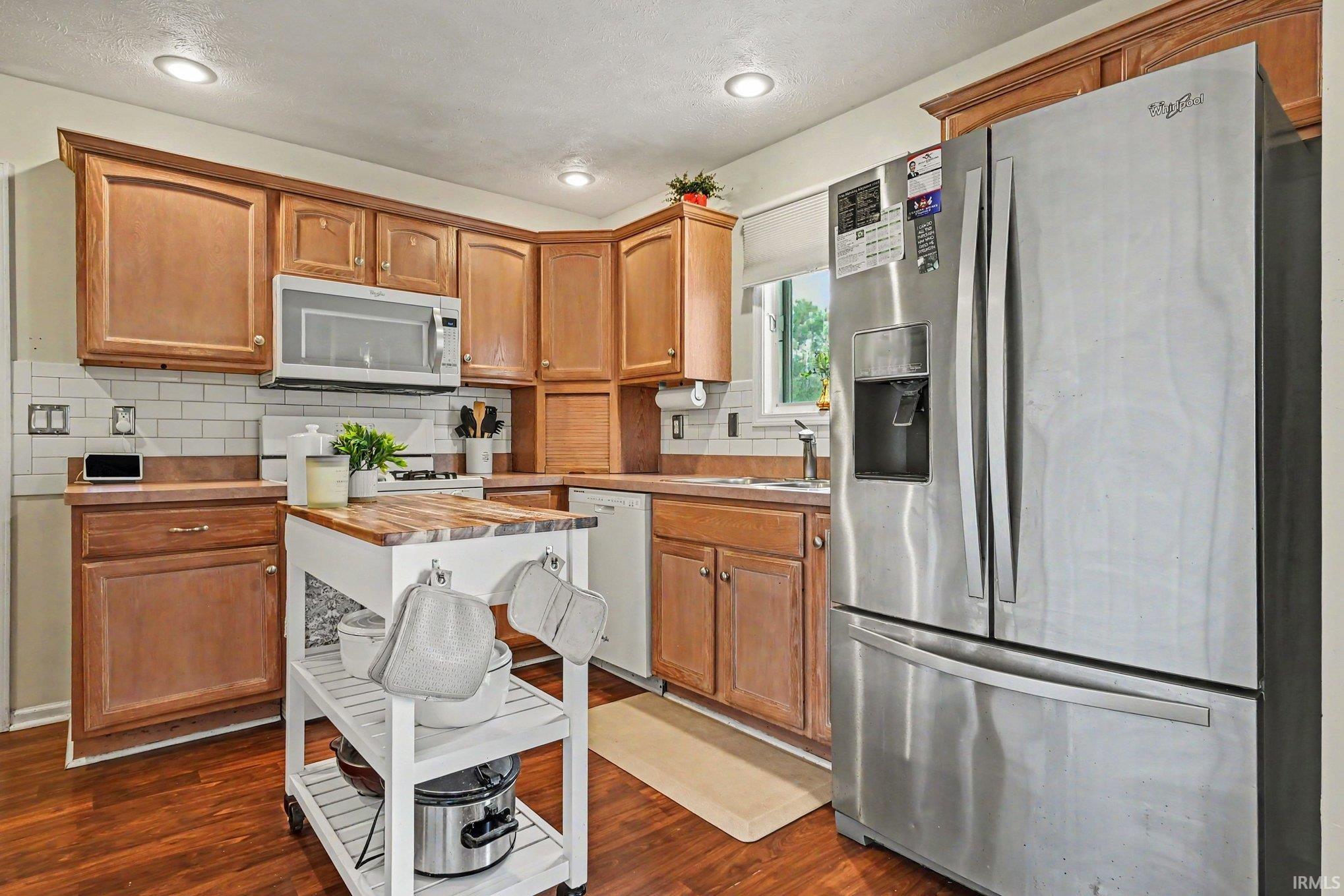 55051 Andrew Lane Osceola IN 46561