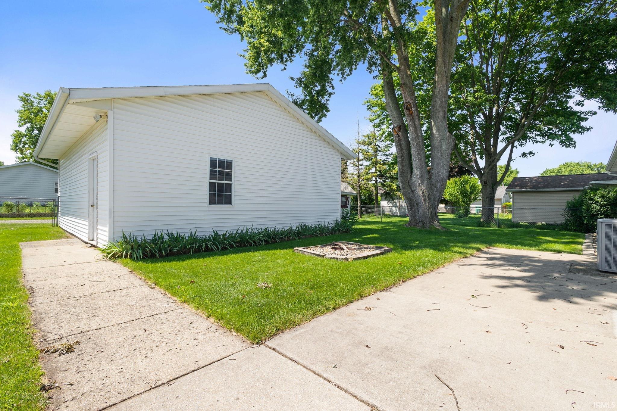 815 E 8th Street Mishawaka IN 46544