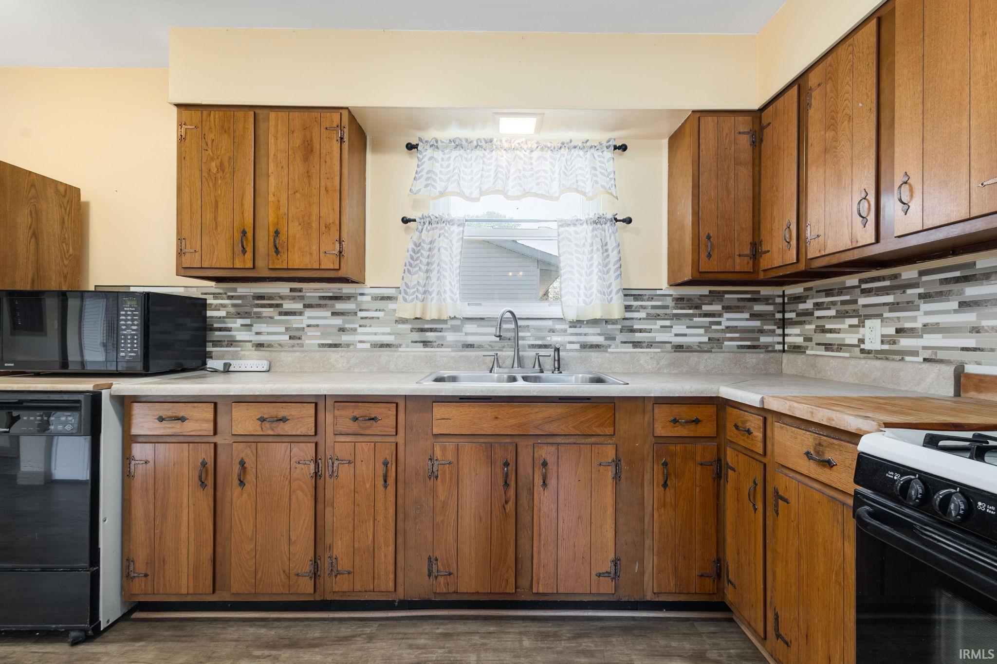 815 E 8th Street Mishawaka IN 46544
