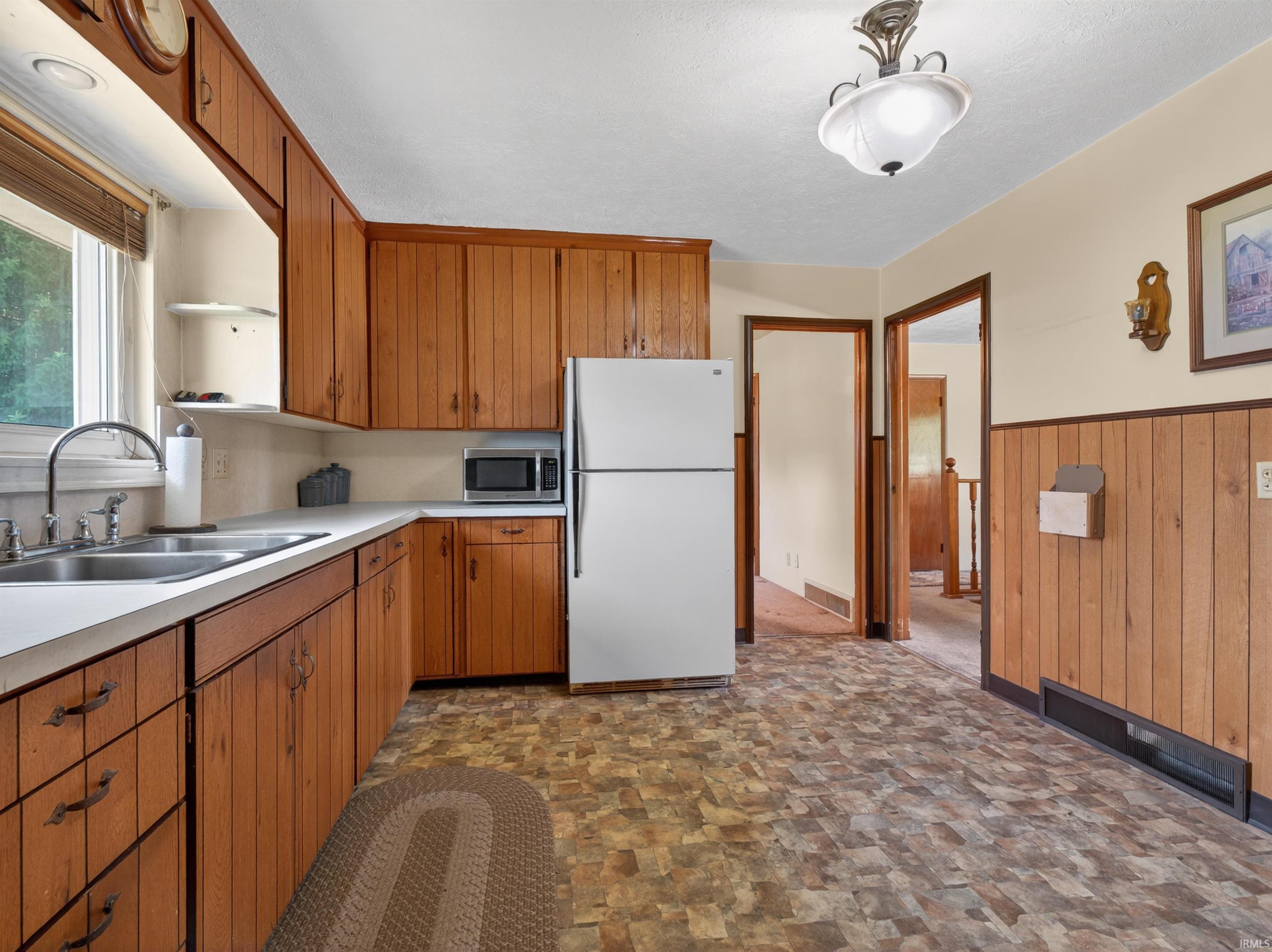 1216 E Sheridan Street Warsaw IN 46580