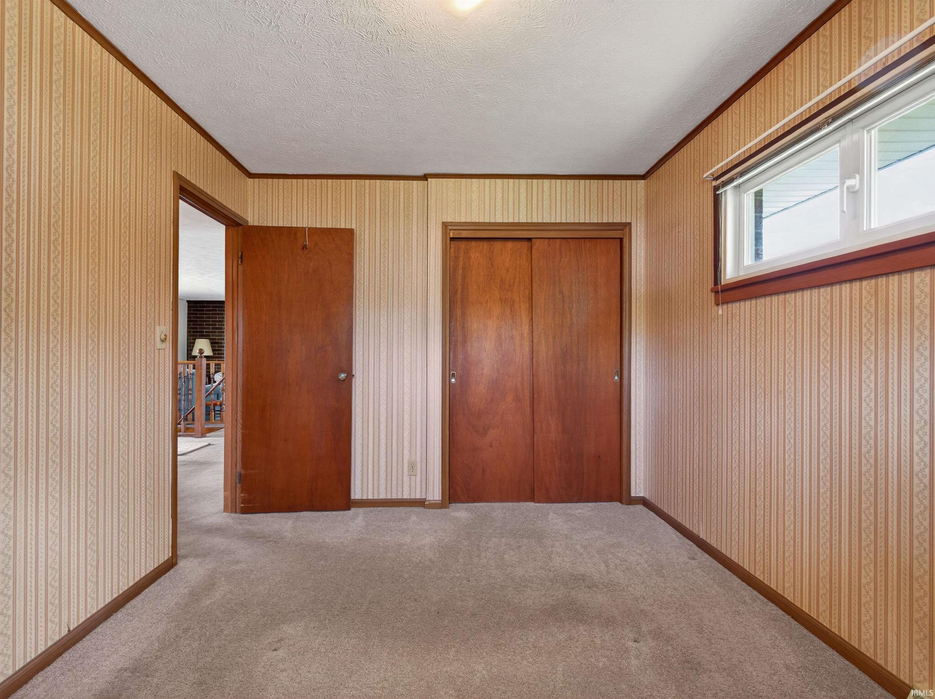 1216 E Sheridan Street Warsaw IN 46580