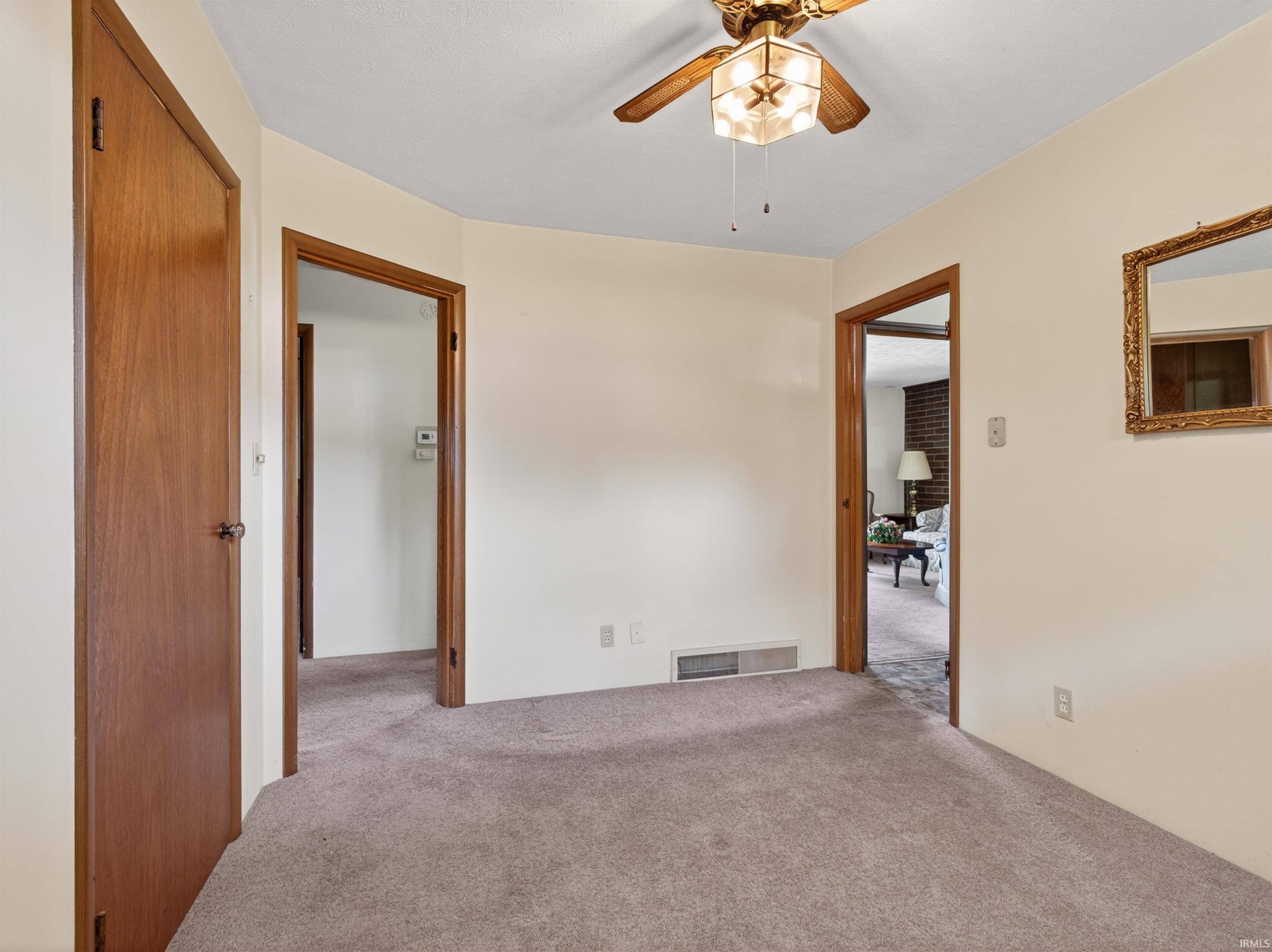 1216 E Sheridan Street Warsaw IN 46580