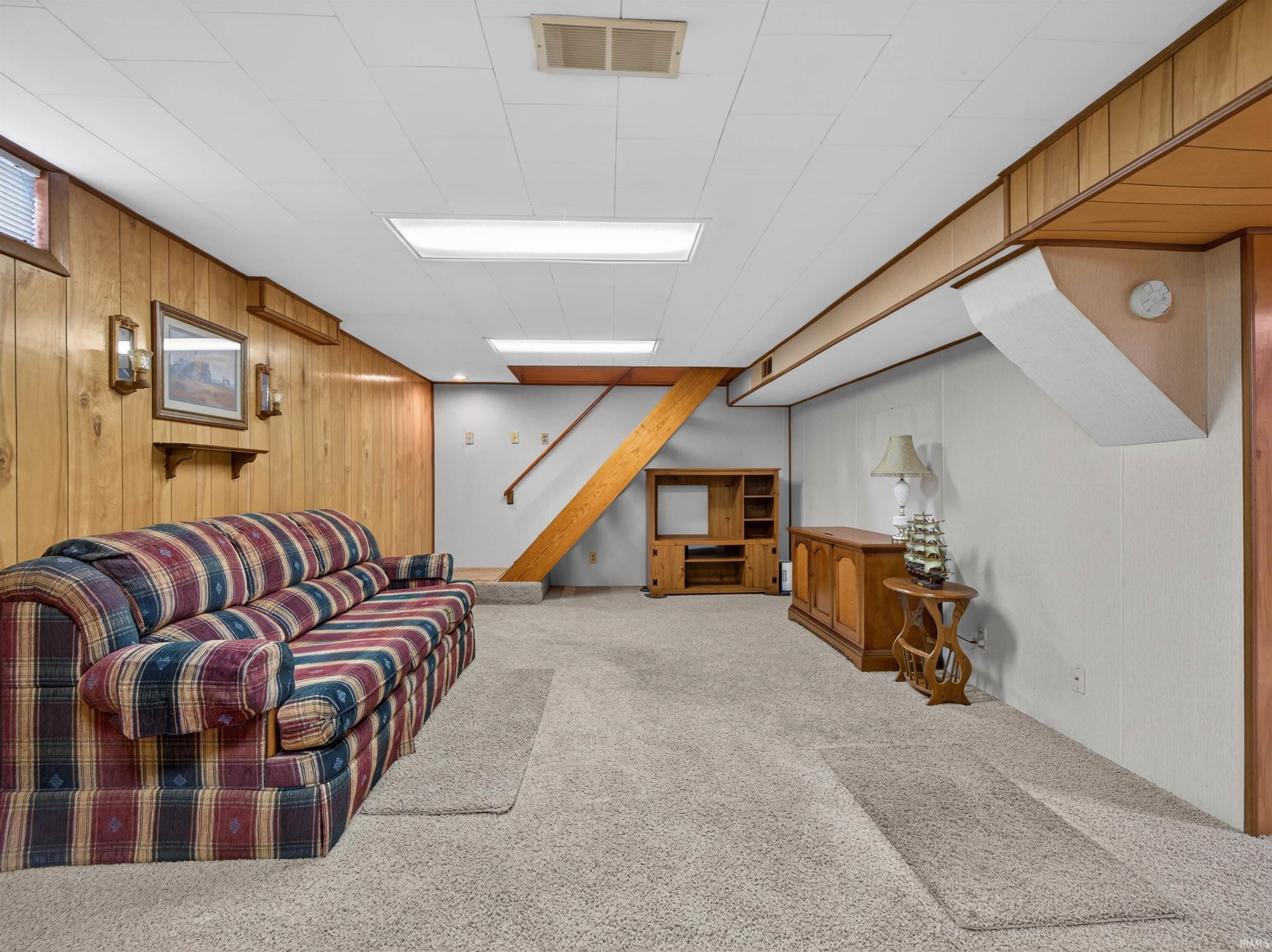 1216 E Sheridan Street Warsaw IN 46580