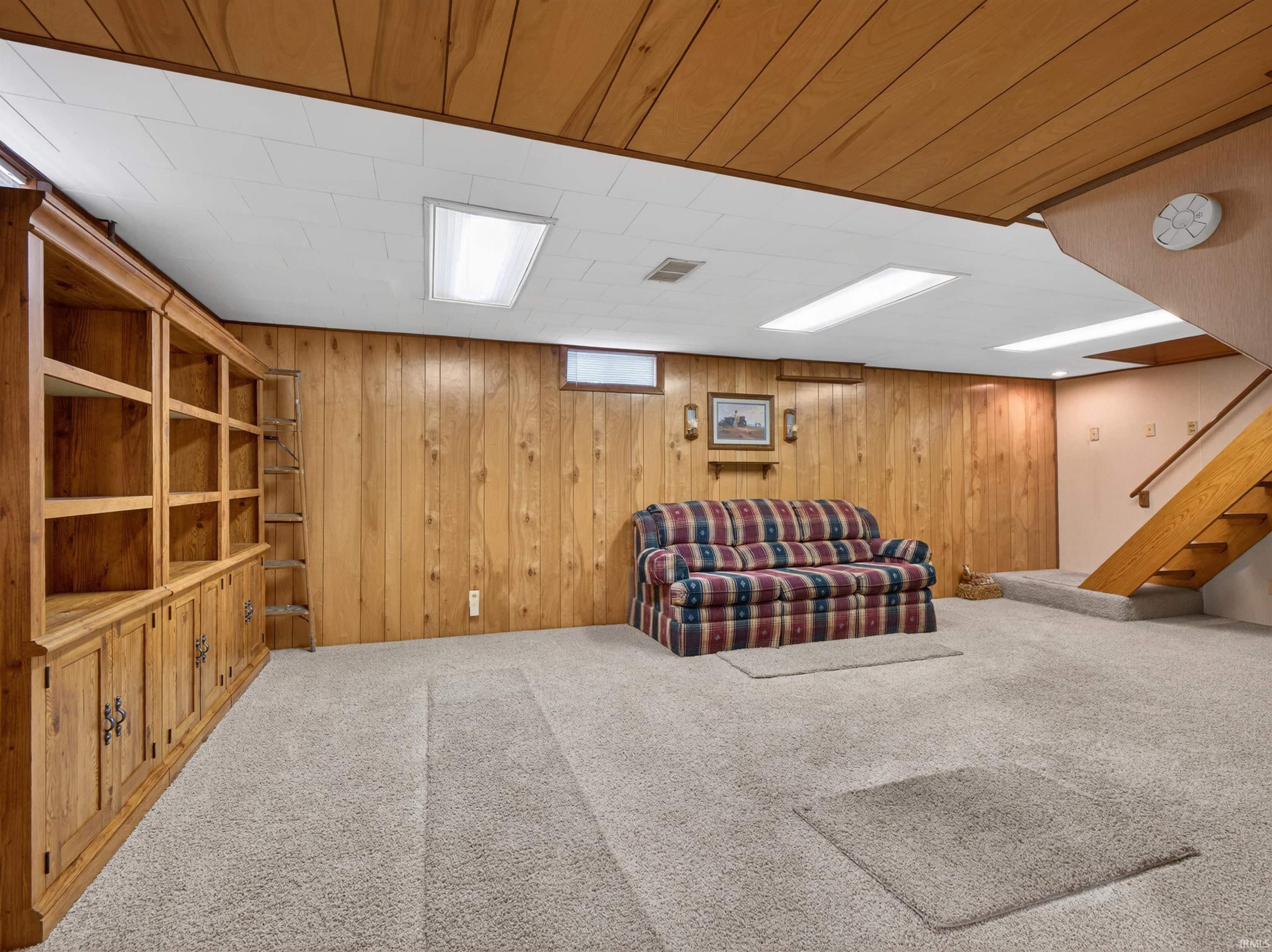 1216 E Sheridan Street Warsaw IN 46580