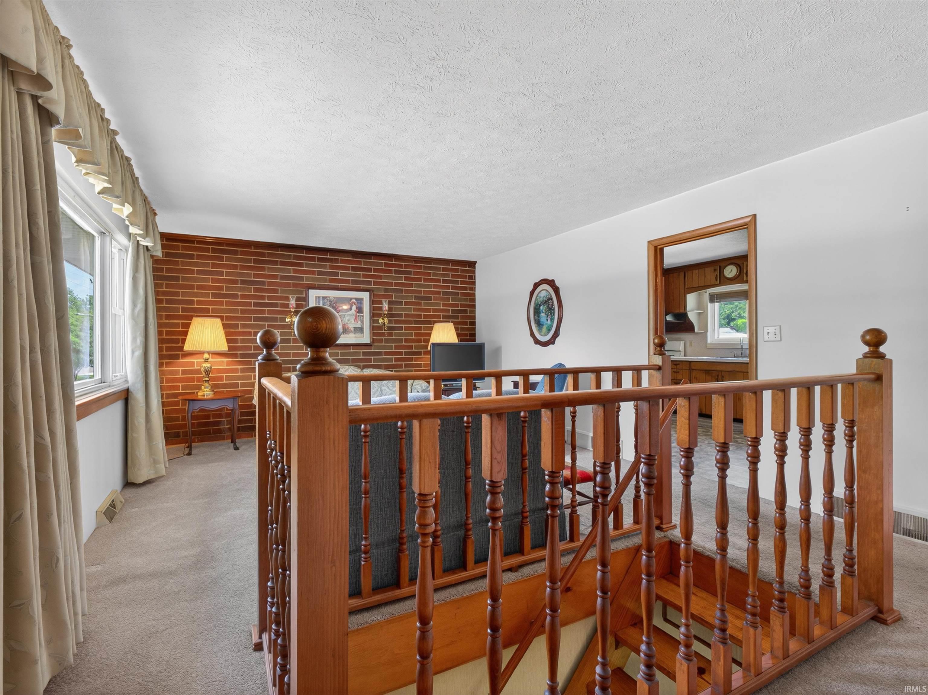 1216 E Sheridan Street Warsaw IN 46580