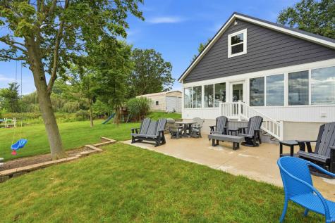 5443 W Diamond Lake Road Wawaka IN 46794