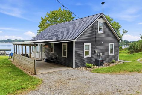 5443 W Diamond Lake Road Wawaka IN 46794