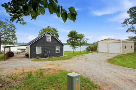 5443 W Diamond Lake Road Wawaka IN 46794