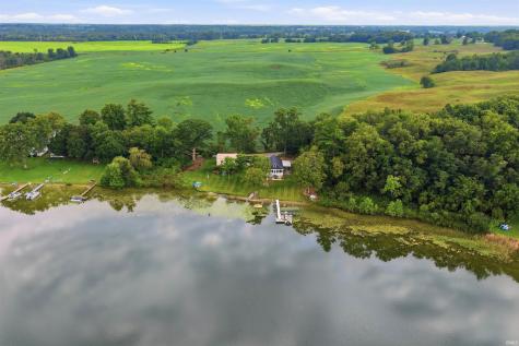 5443 W Diamond Lake Road Wawaka IN 46794