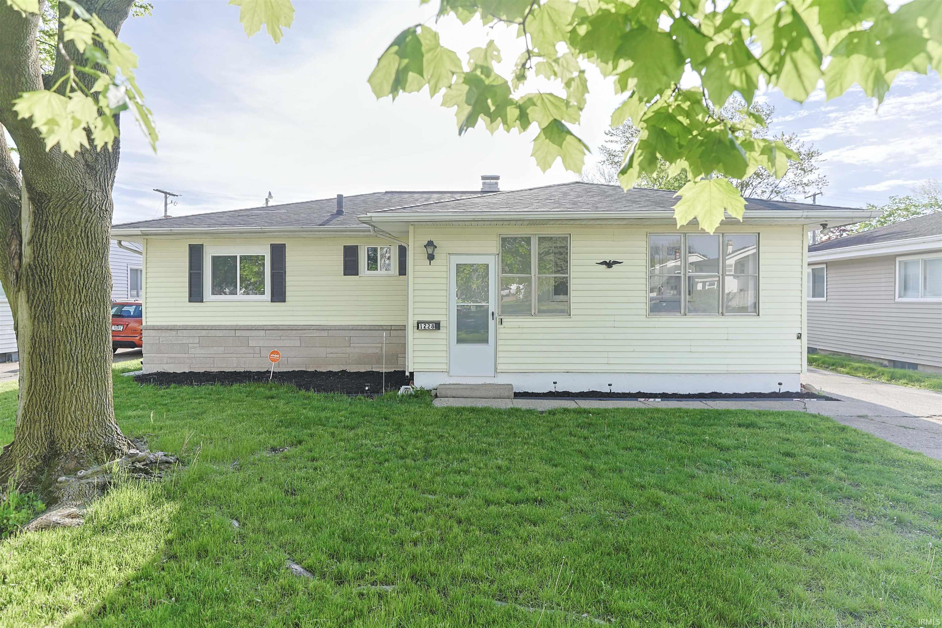 1228 Ironwood Drive South Bend IN 46617