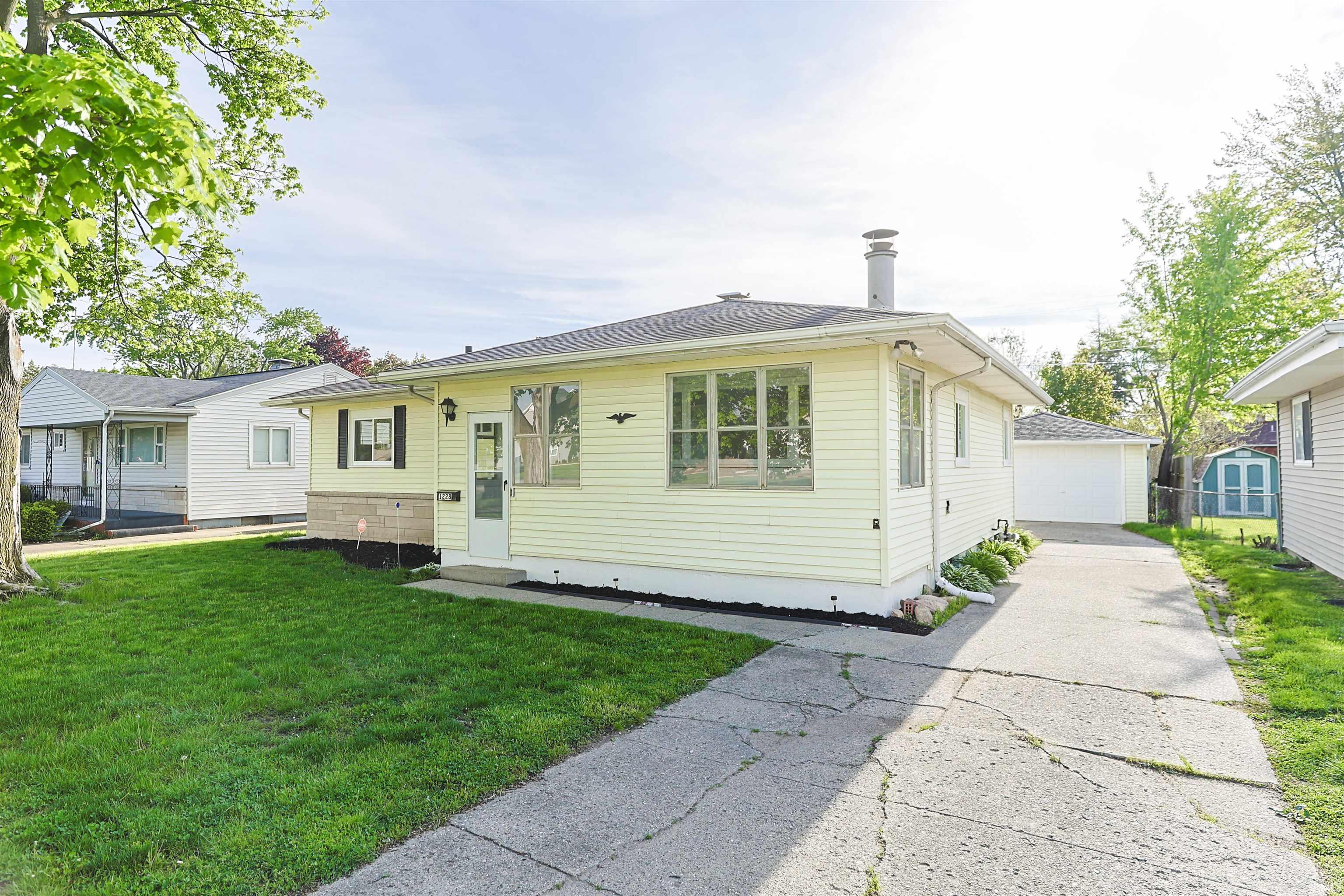 1228 Ironwood Drive South Bend IN 46617