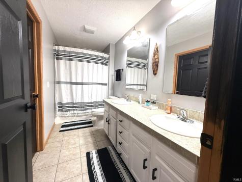 6509 Williams Road Bedford IN 47421