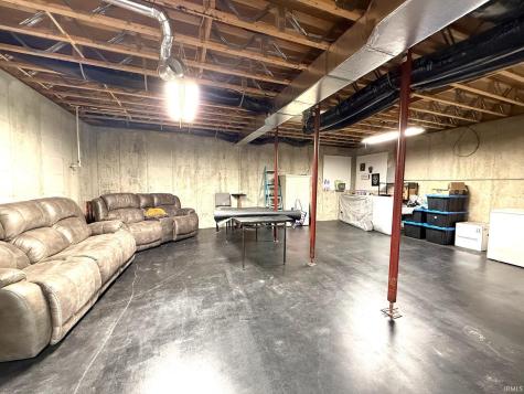 6509 Williams Road Bedford IN 47421