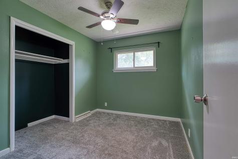 7701 Bartels Road Evansville IN 47710