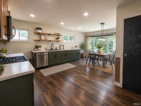 7701 Bartels Road Evansville IN 47710