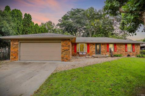 3341 Flintwood Drive Columbus IN 47203