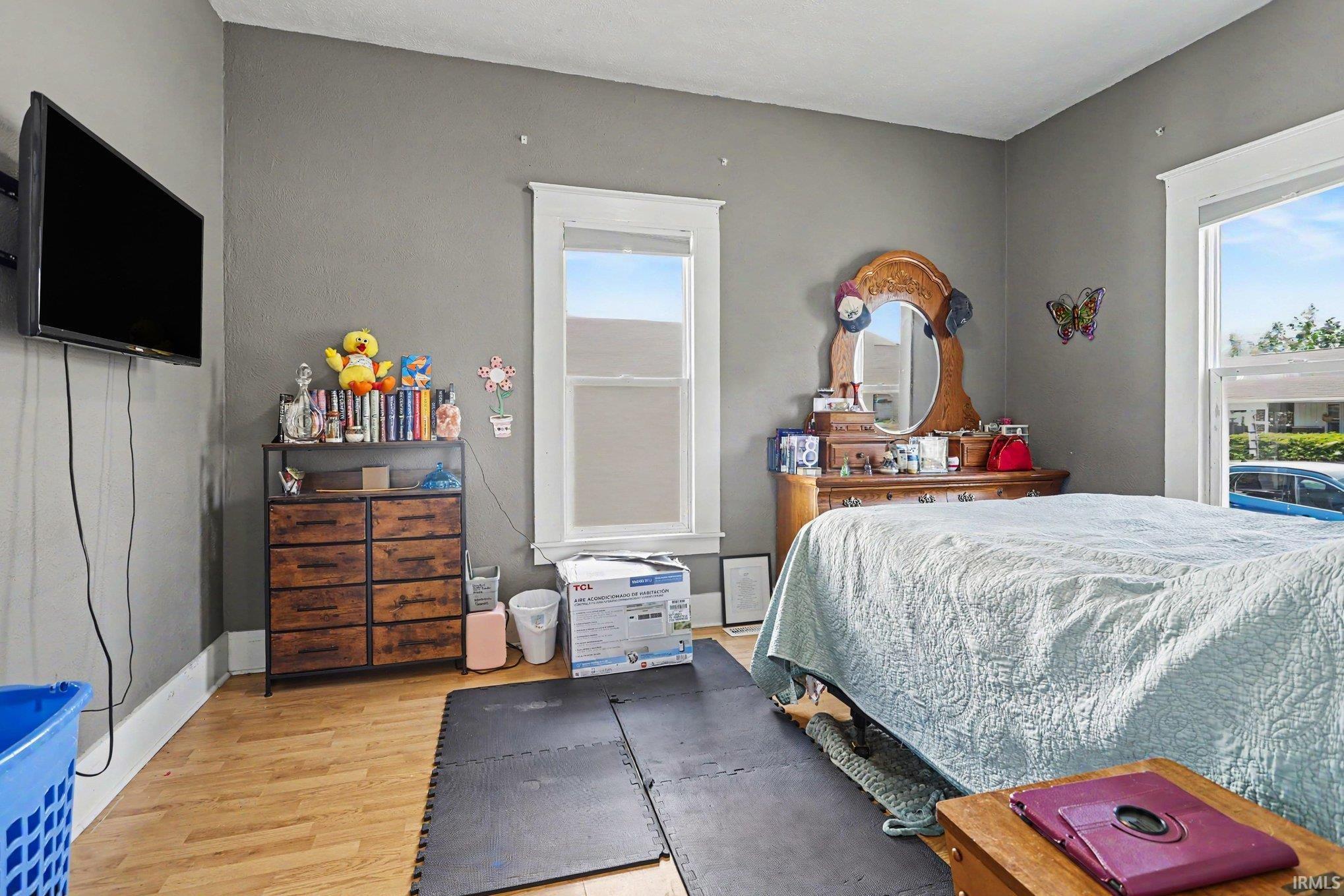 213 E Lawrence Street Mishawaka IN 46545