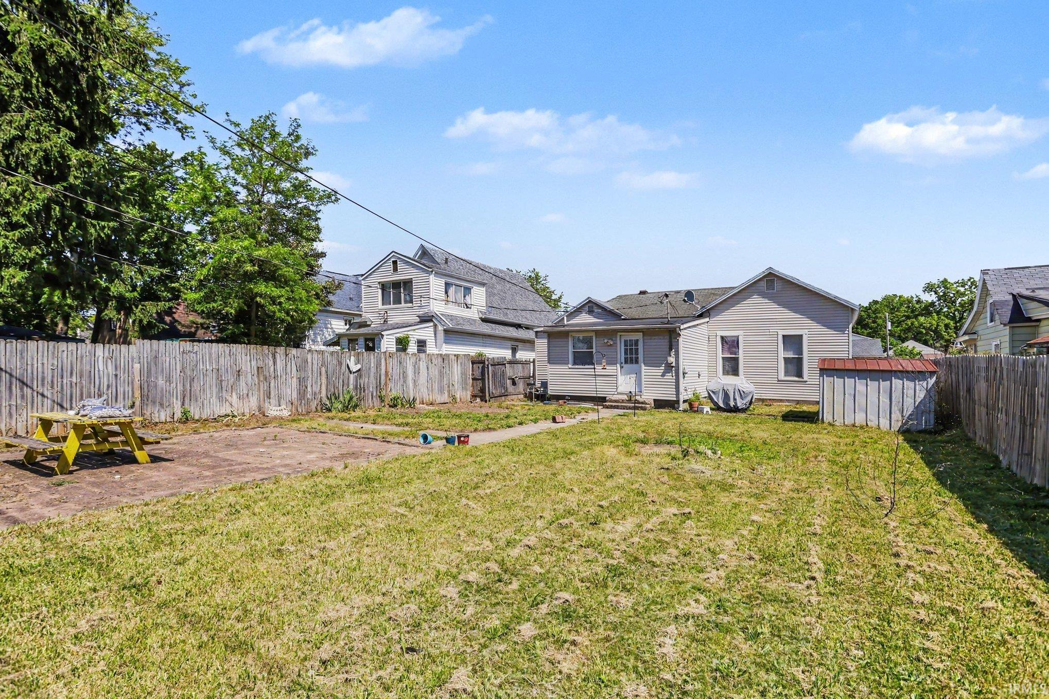 213 E Lawrence Street Mishawaka IN 46545