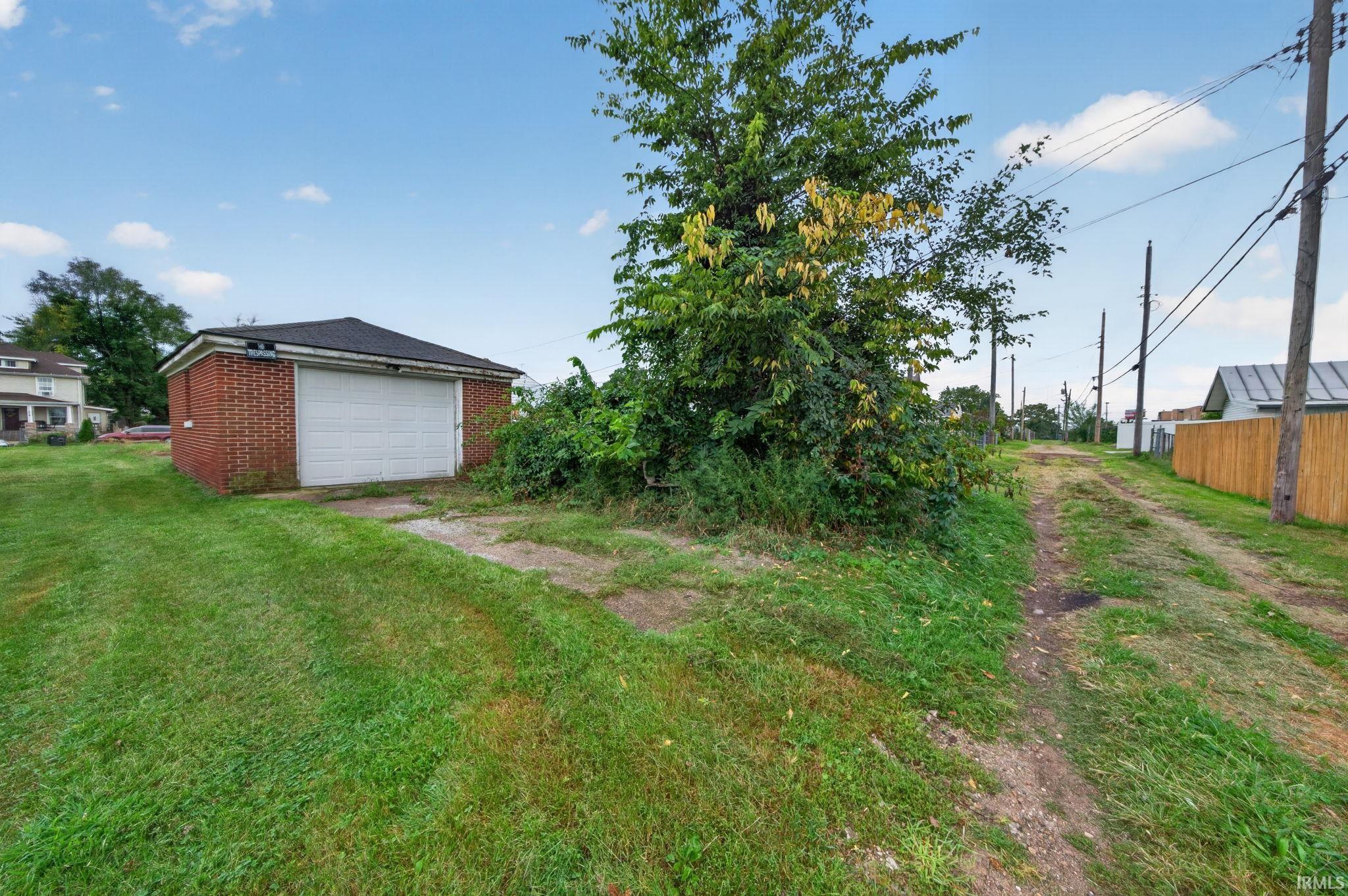221 Haney Avenue South Bend IN 46613