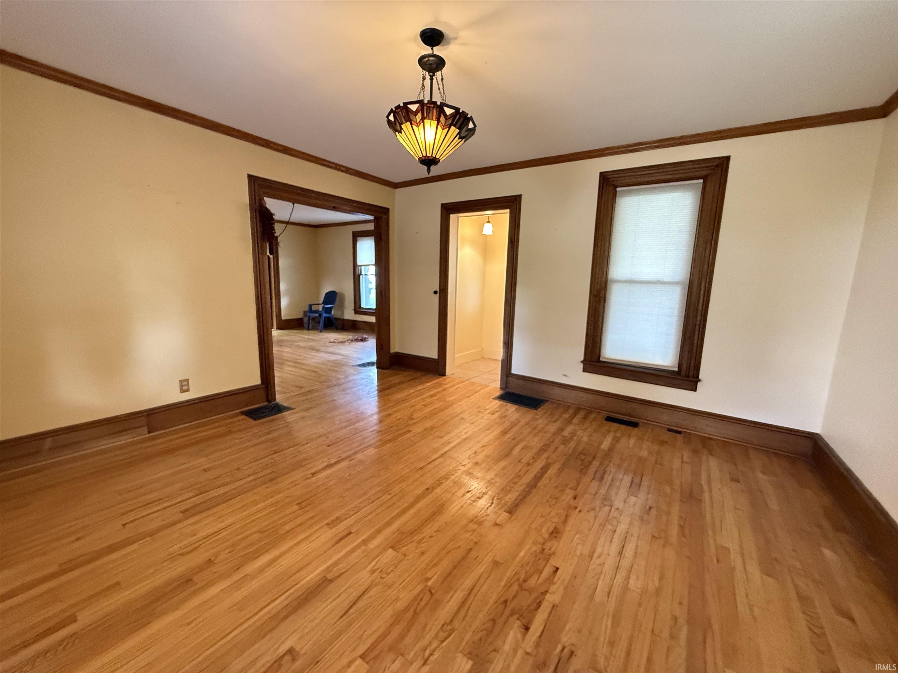 206 S Mountain Lagrange IN 46761