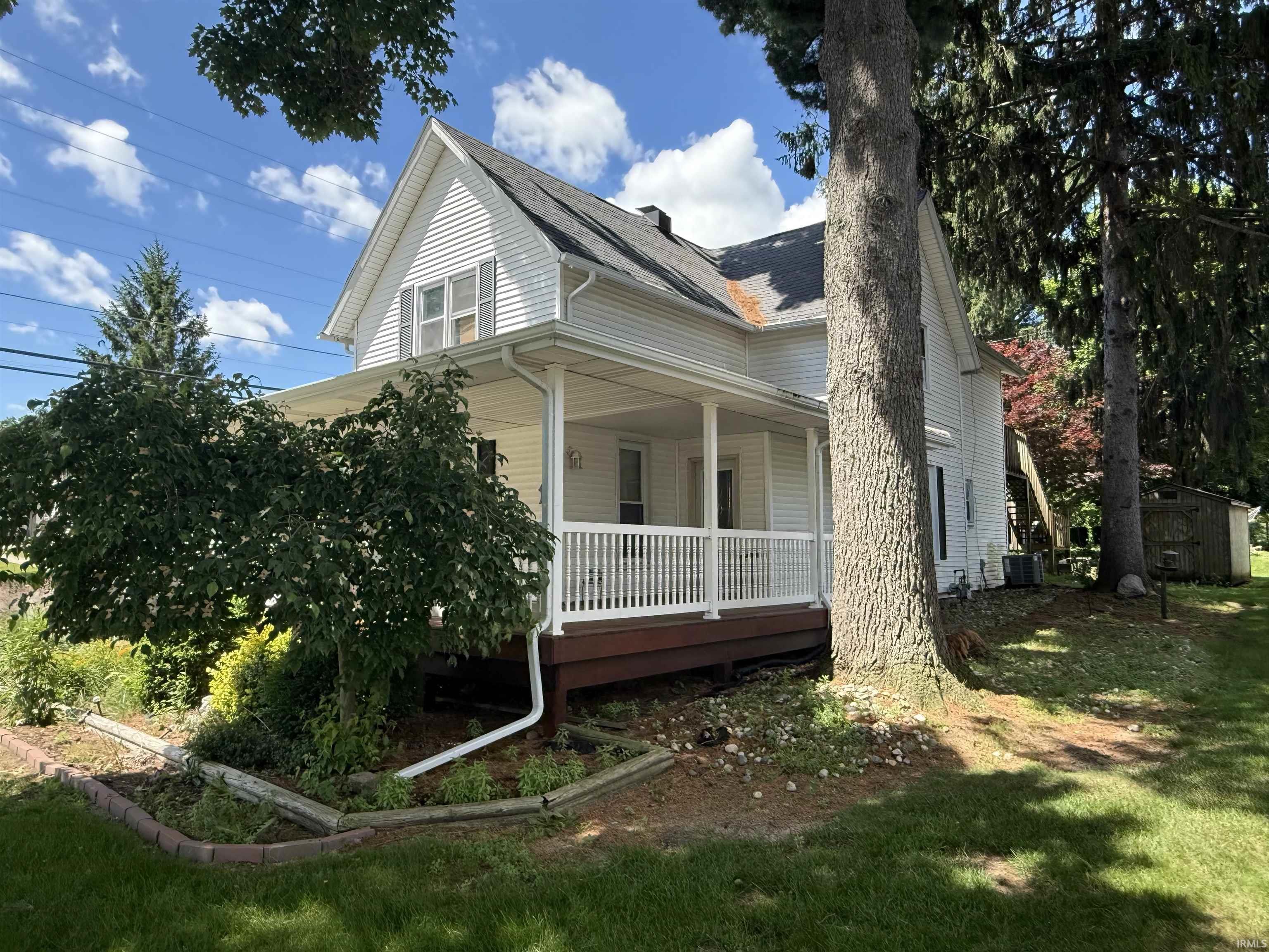 206 S Mountain Lagrange IN 46761