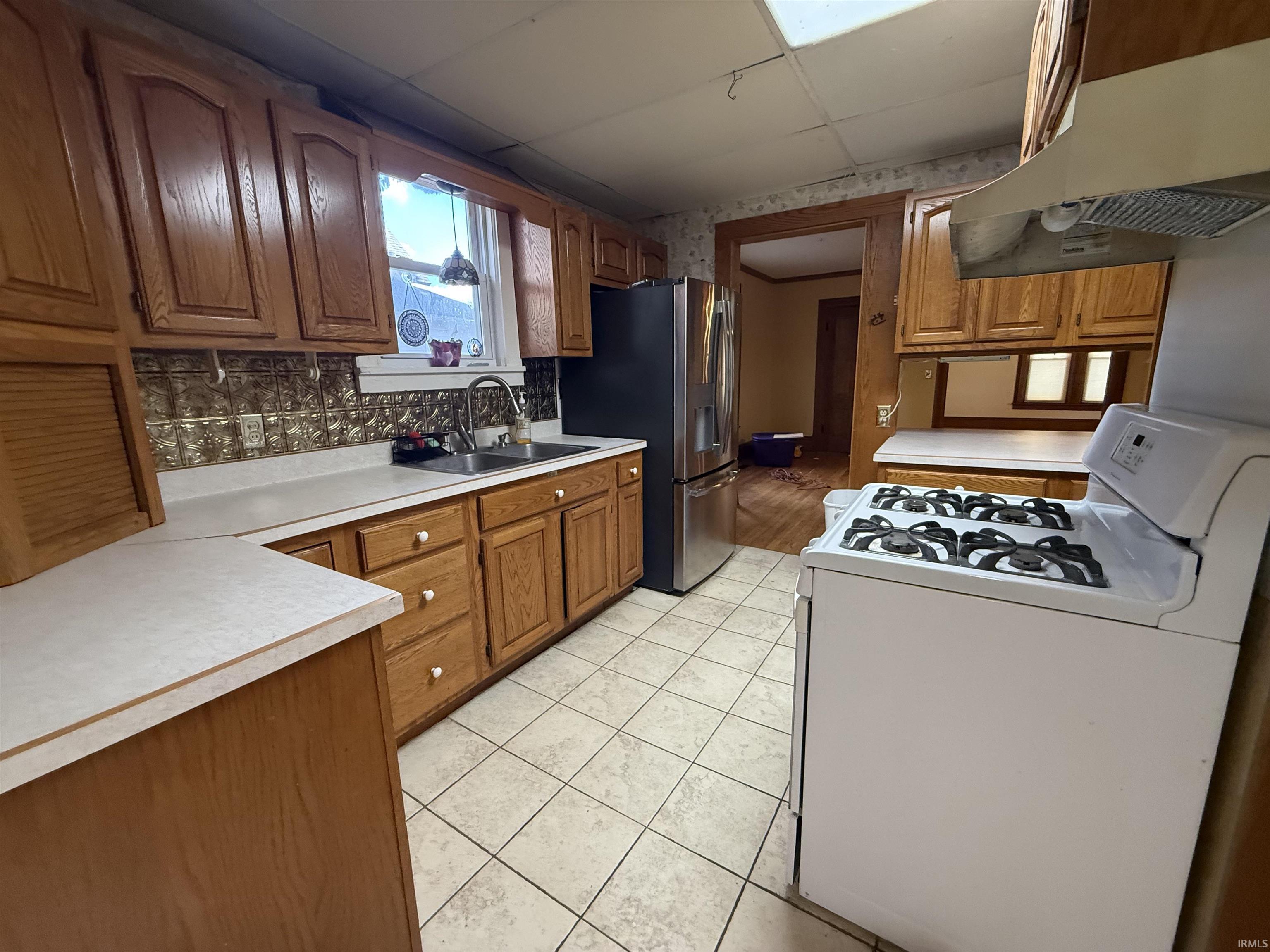 206 S Mountain Lagrange IN 46761