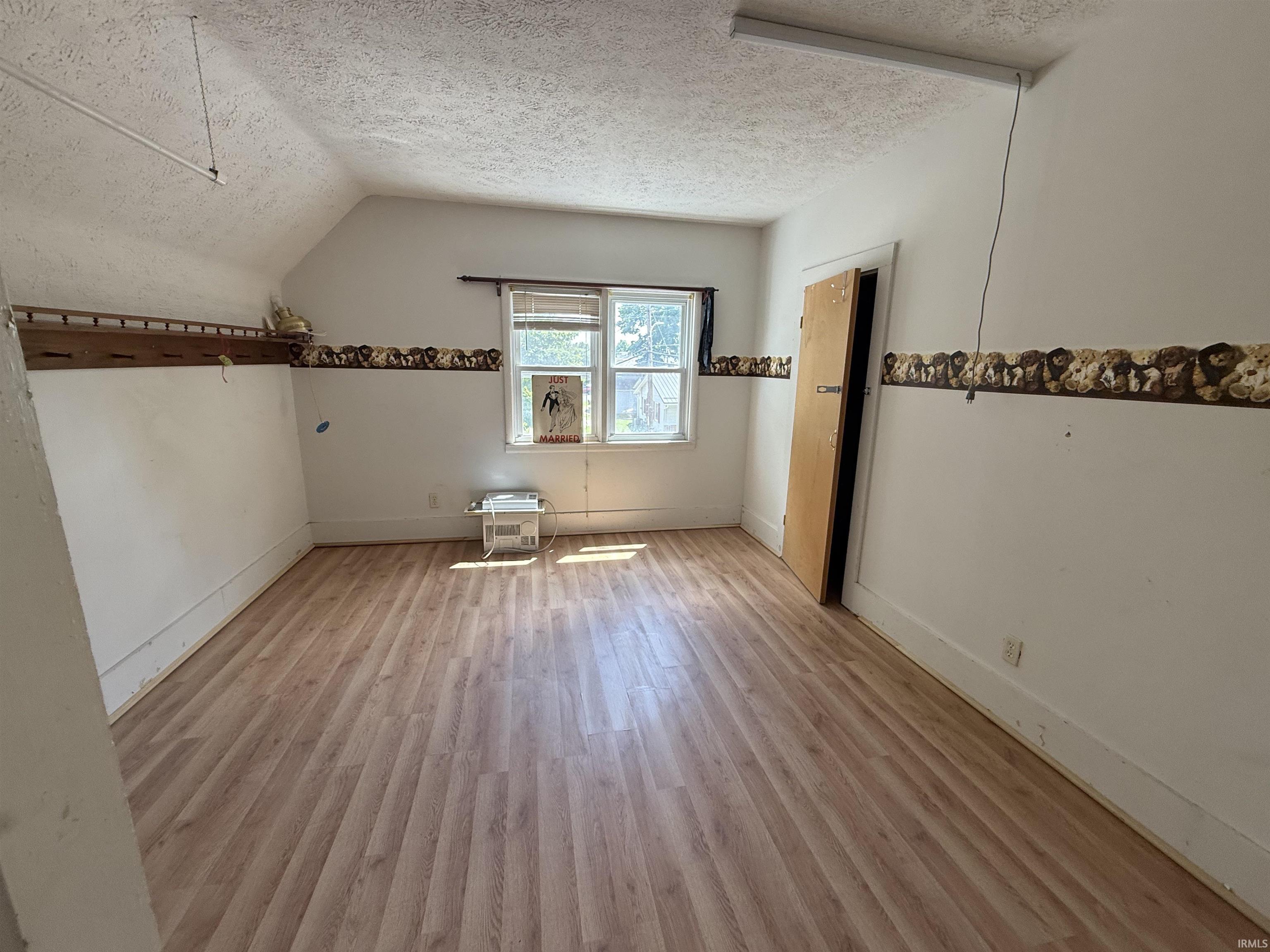 206 S Mountain Lagrange IN 46761