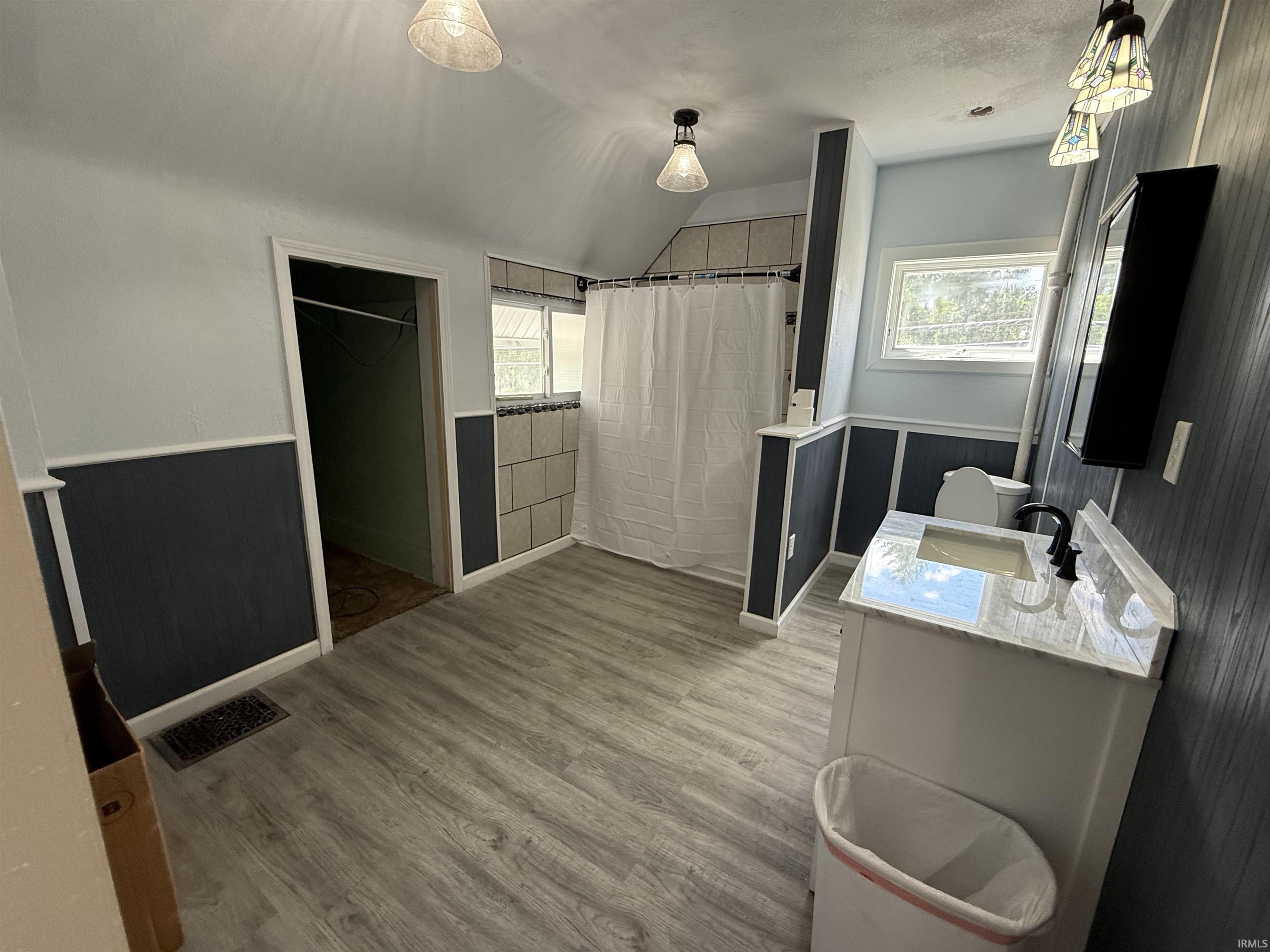 206 S Mountain Lagrange IN 46761