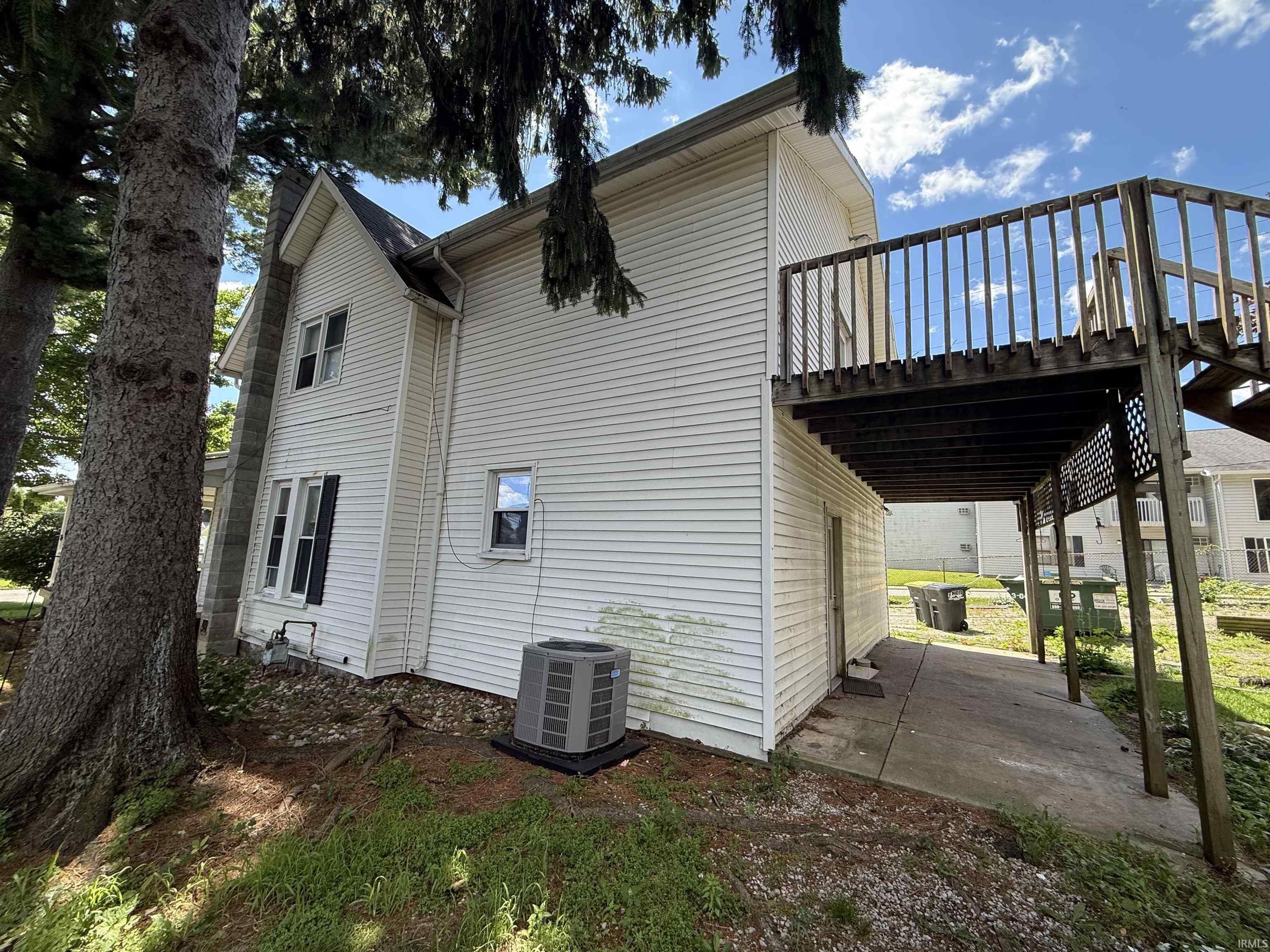 206 S Mountain Lagrange IN 46761