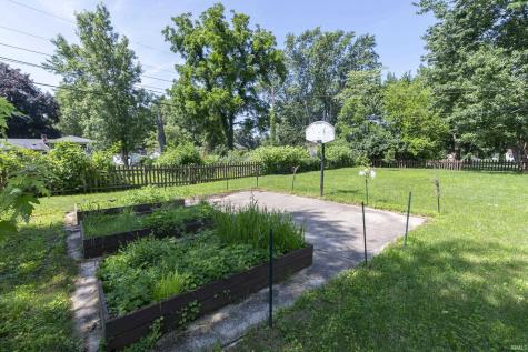18140 Brightlingsea Place South Bend IN 46637