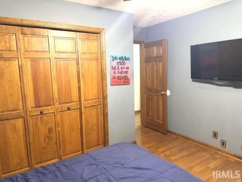 1472 Sandalwood Court Evansville IN 47720