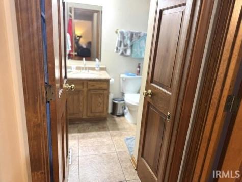 1472 Sandalwood Court Evansville IN 47720