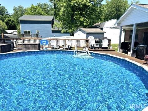 1472 Sandalwood Court Evansville IN 47720