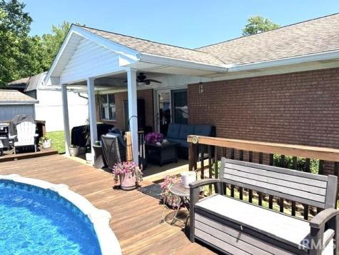 1472 Sandalwood Court Evansville IN 47720