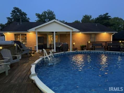 1472 Sandalwood Court Evansville IN 47720