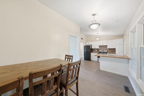 214 W Crown Lane Fort Wayne IN 46807