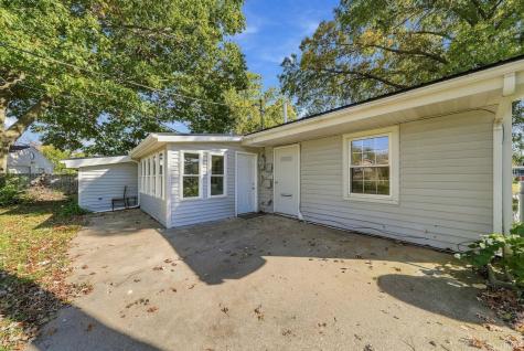 214 W Crown Lane Fort Wayne IN 46807