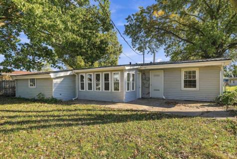 214 W Crown Lane Fort Wayne IN 46807