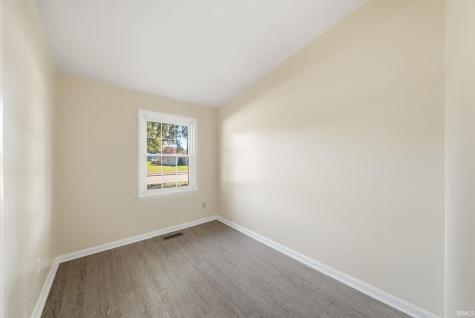 214 W Crown Lane Fort Wayne IN 46807