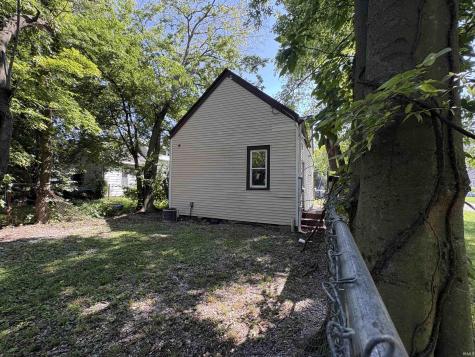1427 S Governor Street Evansville IN 47713