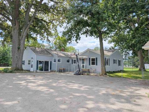 1105 W Lancaster Street Bluffton IN 46714