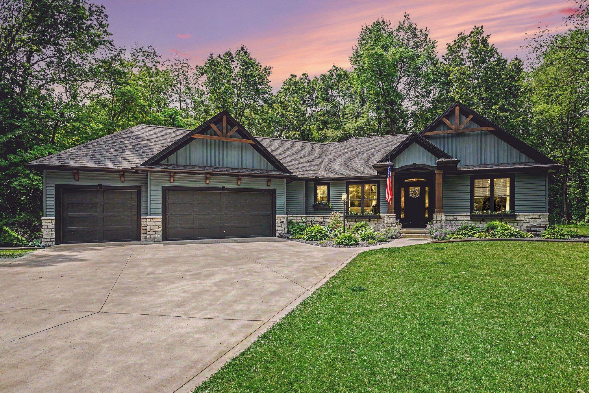 13912 Shavano Peak Drive Middlebury IN 46540